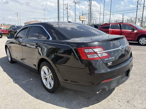 Used 2014 Ford Taurus SEL w/ Equipment Group 201A FWD image 11
