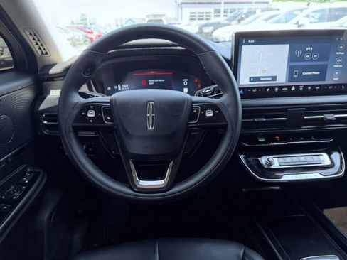 Used 2024 Lincoln Corsair AWD w/ Equipment Group 101A image 28
