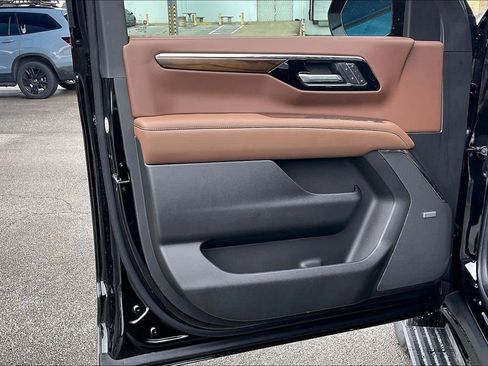 New 2026 Chevrolet Tahoe High Country image 10