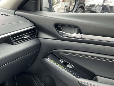 Certified 2021 Nissan Altima 2.5 SV w/ SV Premium Package image 43