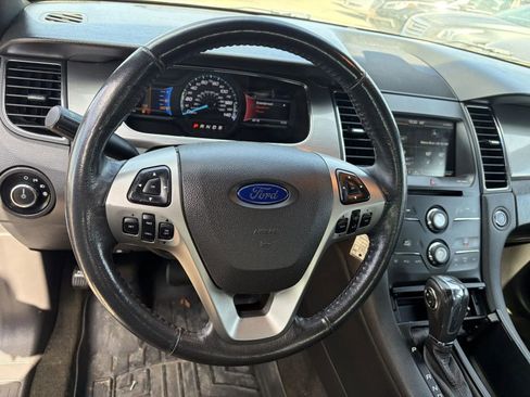Used 2014 Ford Taurus SEL w/ Equipment Group 201A FWD image 12