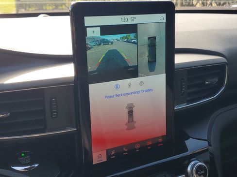 Used 2021 Ford Explorer ST w/ Equipment Group 401A image 17