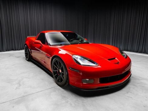 Used 2009 Chevrolet Corvette Z06 w/ Preferred Equipment Group RWD image 12