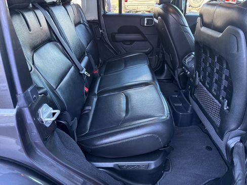 Used 2021 Jeep Wrangler Unlimited Rubicon 4xe w/ Steel Bumper Group image 30