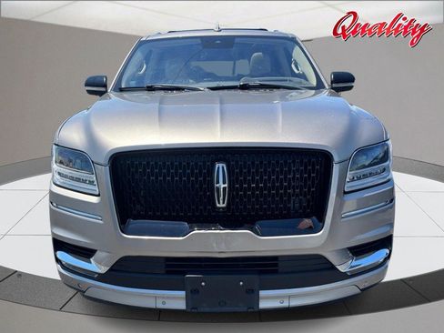 Used 2020 Lincoln Navigator Reserve w/ Luxury Package AWD/4WD image 10