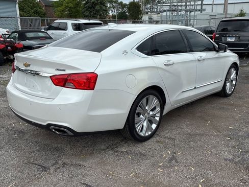 Used 2017 Chevrolet Impala Premier w/ Enhanced Convenience Package FWD image 3