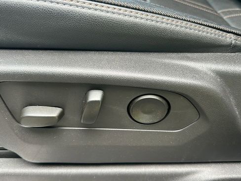 Used 2024 Chevrolet Silverado 1500 High Country w/ Technology Package image 20