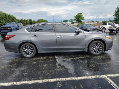 Used 2018 Nissan Altima 2.5 S w/ S Convenience Package FWD image 4