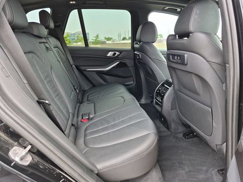 Used 2019 BMW X5 xDrive40i w/ Convenience Package AWD/4WD image 19