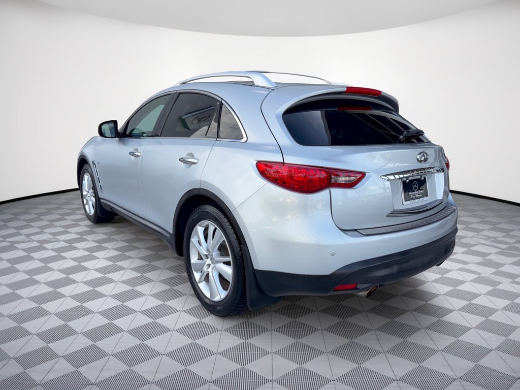 Used 2014 INFINITI QX70 2WD w/ Premium Package image 3