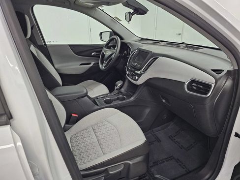 Used 2024 Chevrolet Equinox LS w/ LS Convenience Package FWD image 22