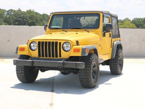 Used 2004 Jeep Wrangler X w/ Convenience Group AWD/4WD image 27
