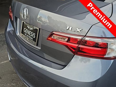 Used 2017 Acura ILX w/Premium Pkg image 11