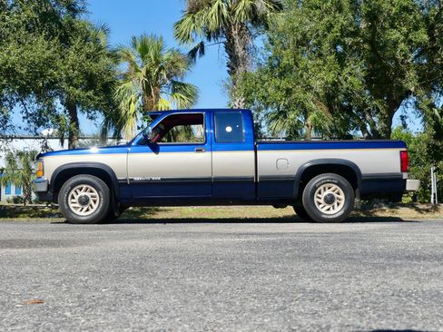 Used 1993 Dodge Dakota 2WD Club Cab image 12