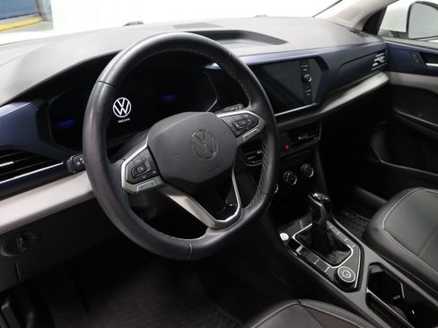 Used 2023 Volkswagen Taos SE w/ Panoramic Sunroof Package image 25
