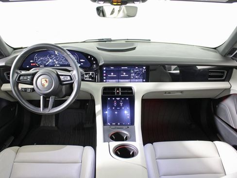 Used 2021 Porsche Taycan 4S image 20