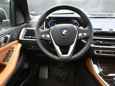 New 2026 BMW X5 xDrive50e w/ Climate Comfort Package image 29