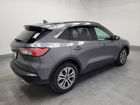 Used 2022 Ford Escape SEL w/ Technology Package image 10