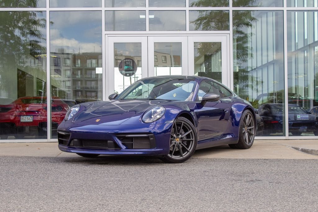 Used 2024 Porsche 911 Carrera T w/ Sportdesign Package RWD image 1