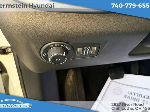 Used 2023 Jeep Compass Limited w/ Sun and Sound Group AWD/4WD image 18