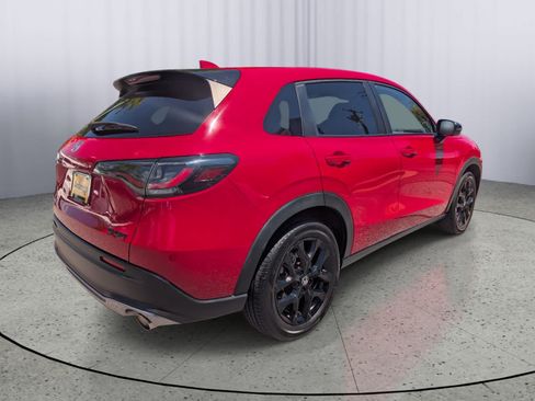 Certified 2024 Honda HR-V Sport image 3