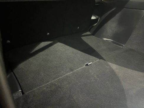 Used 2018 Tesla Model X 75D image 6