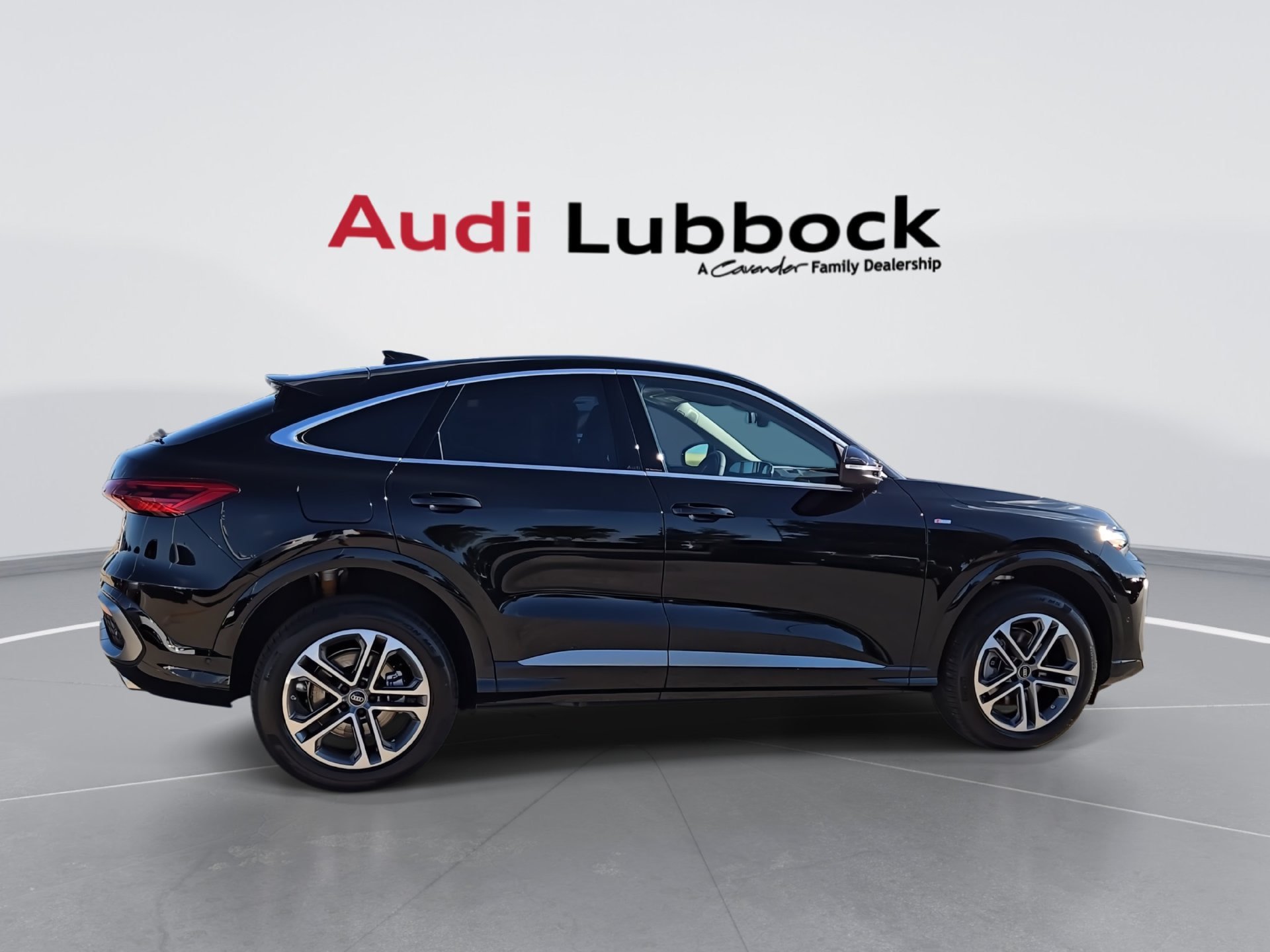 New 2026 Audi Q5 Premium Plus AWD/4WD image 9