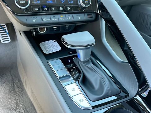 New 2026 Hyundai Elantra SEL Sport Premium FWD image 32