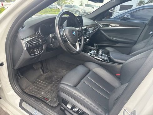 Used 2018 BMW 530e 530e iPerformance image 9