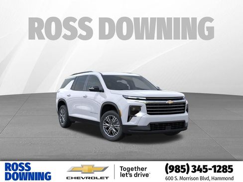 Used 2026 Chevrolet Traverse LT w/ Driver Confidence Package FWD image 1