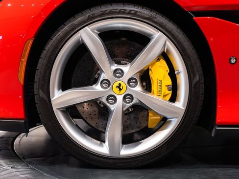 Certified 2020 Ferrari Portofino RWD image 13