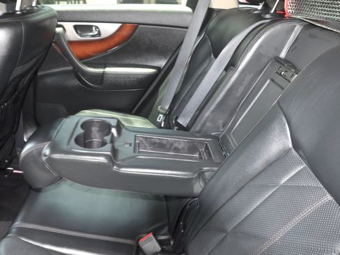 Used 2014 INFINITI QX70 AWD w/ Premium Package image 40