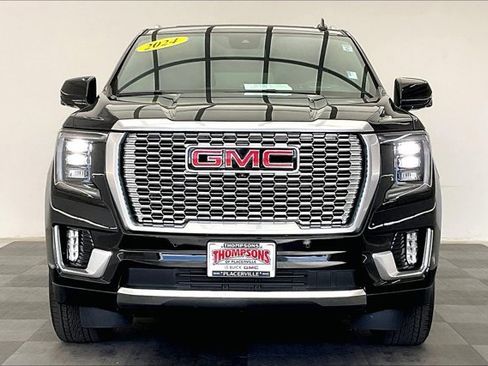Used 2024 GMC Yukon Denali image 2