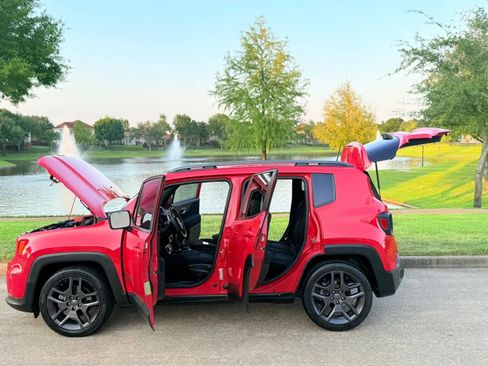 Used 2021 Jeep Renegade Latitude image 6