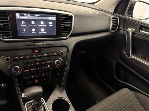 Used 2020 Kia Sportage LX w/ LX Popular Package AWD/4WD image 22