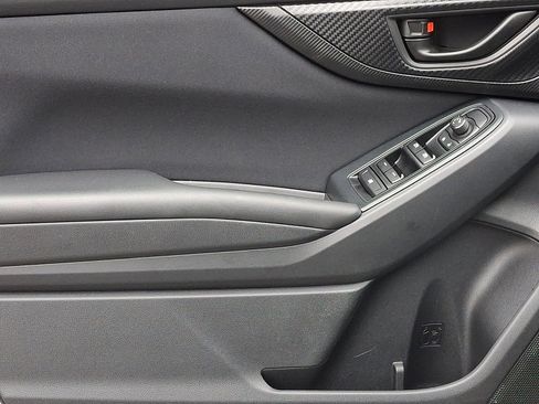 Used 2021 Subaru Crosstrek 2.0i image 12