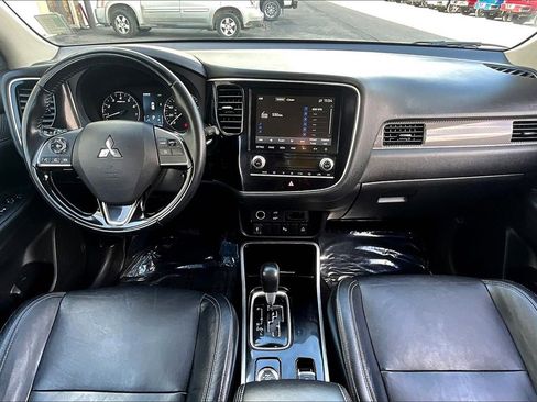 Used 2020 Mitsubishi Outlander SEL image 16