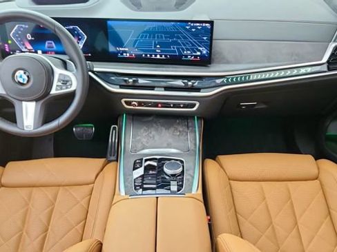 Used 2026 BMW X7 xDrive40i w/ M Sport Package AWD/4WD image 91
