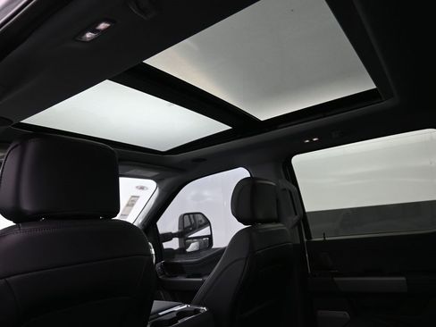 New 2025 Ford F350 Lariat w/ Lariat Ultimate Package image 23