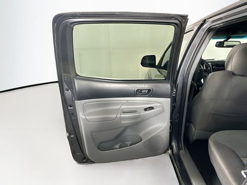 Used 2012 Toyota Tacoma 4x4 Double Cab w/ TRD Sport Pkg image 24