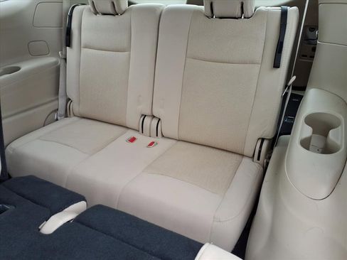 Used 2016 Nissan Pathfinder S image 12