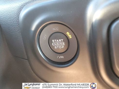 Used 2021 Jeep Wrangler Sport image 17