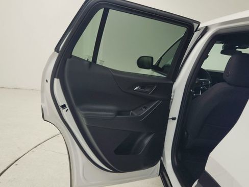 Used 2025 Chevrolet Equinox LT FWD image 22