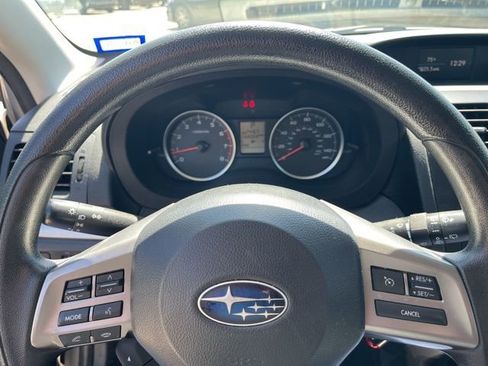 Used 2015 Subaru Forester 2.5i w/ Alloy Wheel Package image 9