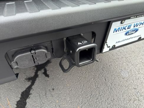 New 2025 Ford Maverick Lariat w/ Black Appearance Package image 6