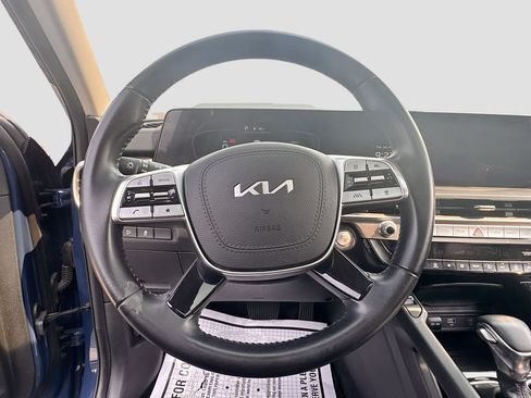 Certified 2023 Kia Telluride S w/ S Sunroof Package AWD/4WD image 14