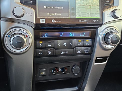 Used 2020 Toyota 4Runner Limited AWD/4WD image 25