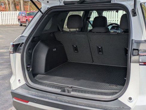 New 2026 Chevrolet Equinox LT image 26