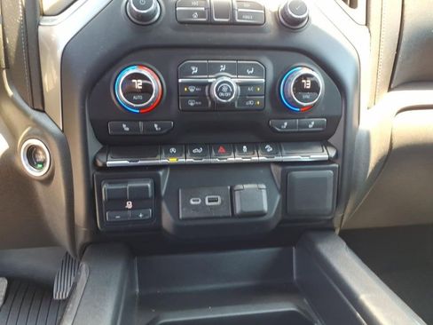 Used 2021 Chevrolet Silverado 1500 LT Trail Boss AWD/4WD image 15