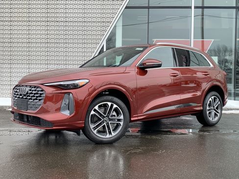 New 2025 Audi Q5 Premium Plus image 1